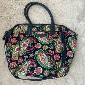 Vera Bradley Women’s Large Multicolor Paisley Tote with shoulder strap